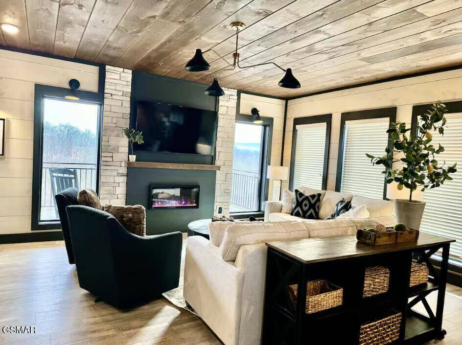 306 Rambling Creek Way, Unit Lot 76R photo 8