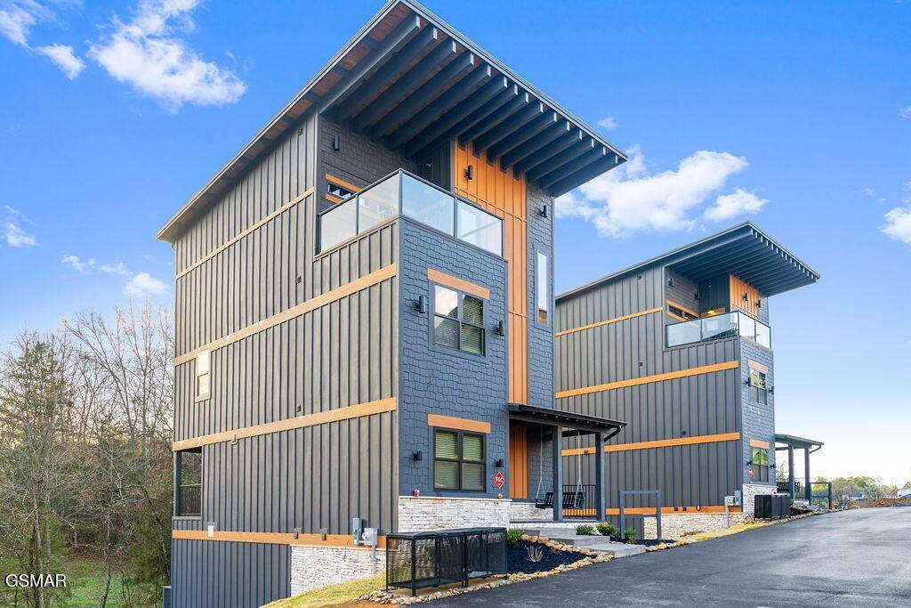 625 Summer Valley Way, Unit Lot 6 photo 3